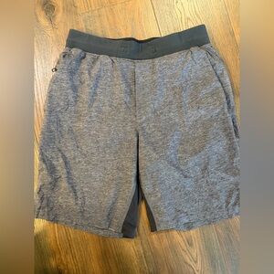 Lululemon Men's Gray Athletic Shorts— Full lined